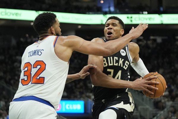 Can you win the championship? 👀Yahoo trading simulation: Knicks 5 for 1 introduce Antetokounmpo and send off Towns