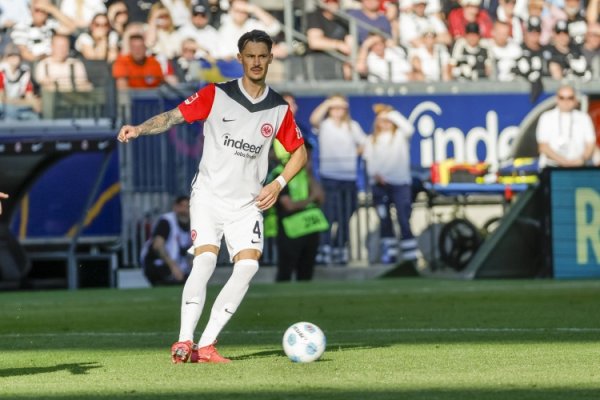 Desky: Koch has renewed his contract with Frankfurt until 2030 and will be officially announced today