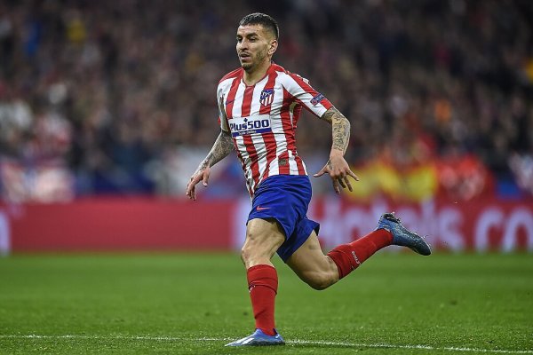 Correa: Atletico Madrid president and Simeone don t want me to leave, but I m not happy there